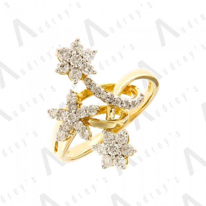 18 KARAT DIAMOND RING