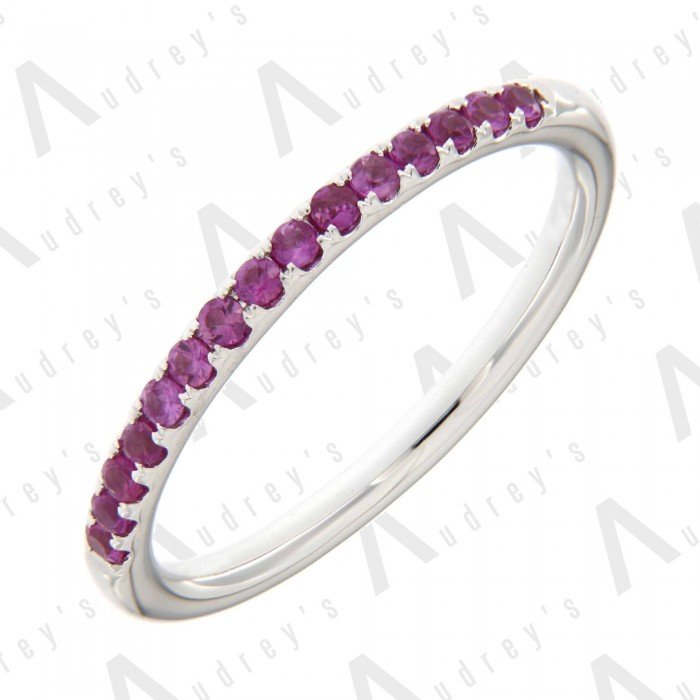 18K WHITE GOLD PINK SAPPHIRE BAND