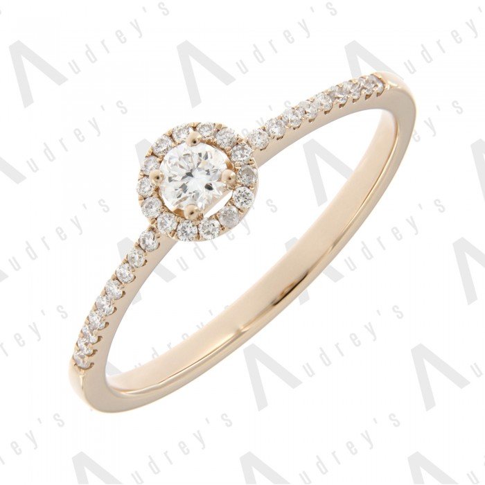 18 KARAT DIAMOND RING