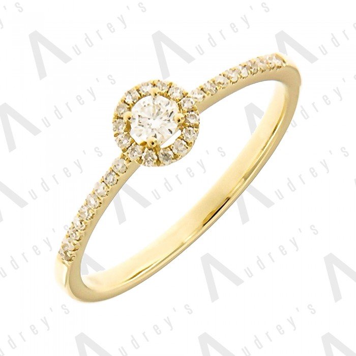 18 KARAT DIAMOND RING