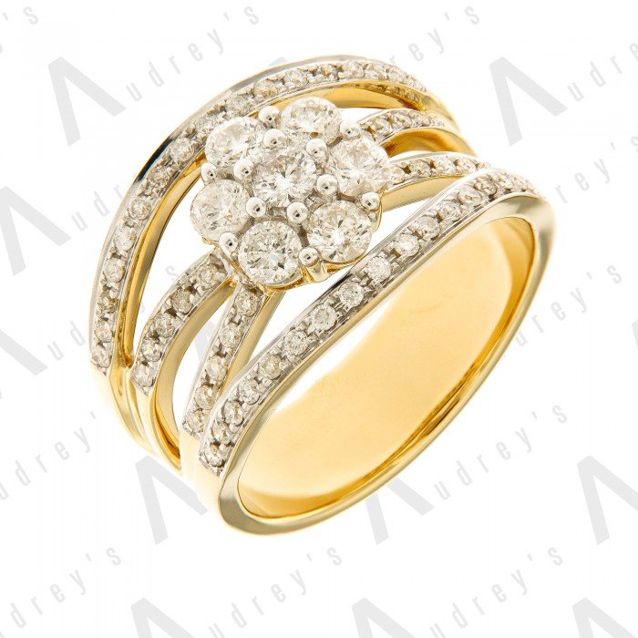 18 KARAT DIAMOND RING