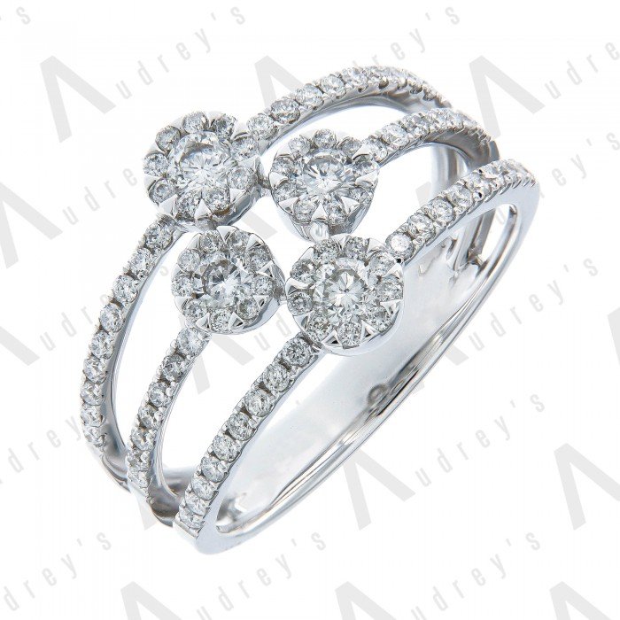 18K WHITE GOLD DIAMOND RING