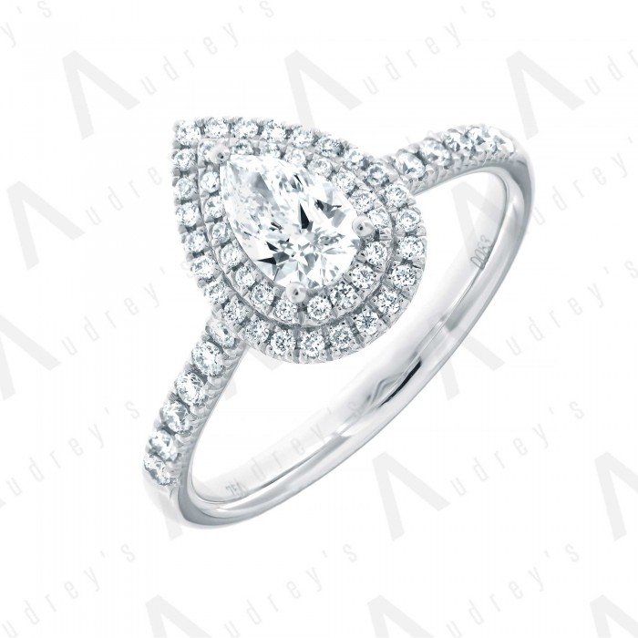 18 KARAT DIAMOND RING
