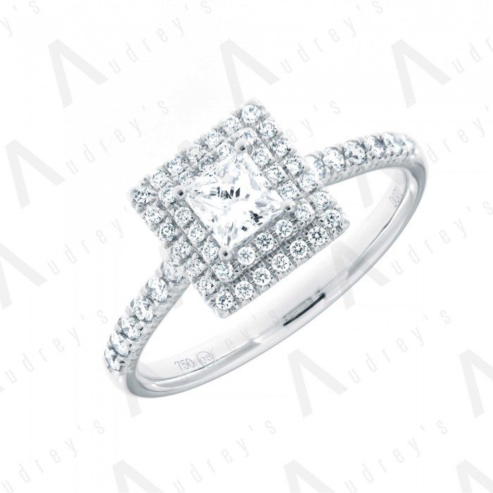 18 KARAT DIAMOND RING