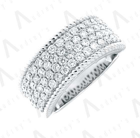 18 KARAT DIAMOND RING