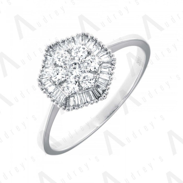 18 KARAT DIAMOND RING