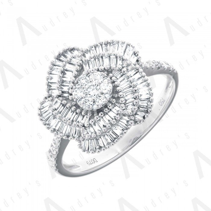 18 KARAT DIAMOND RING
