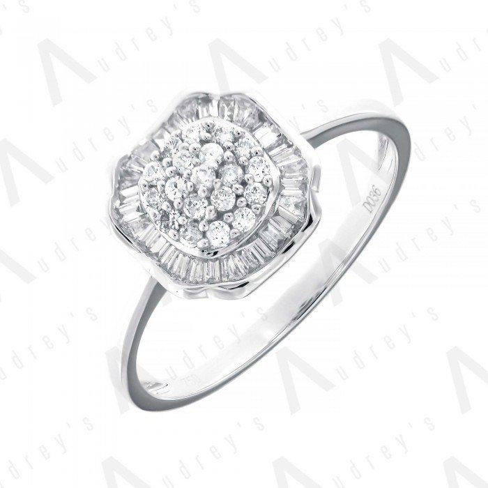 18 KARAT DIAMOND RING