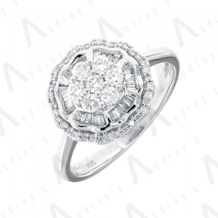 18 KARAT DIAMOND RING