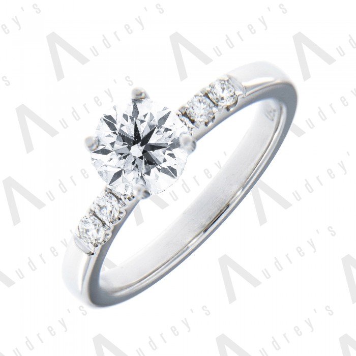 18K WANDA SOLITAIRE RING