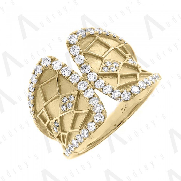 18 KARAT DIAMOND RING
