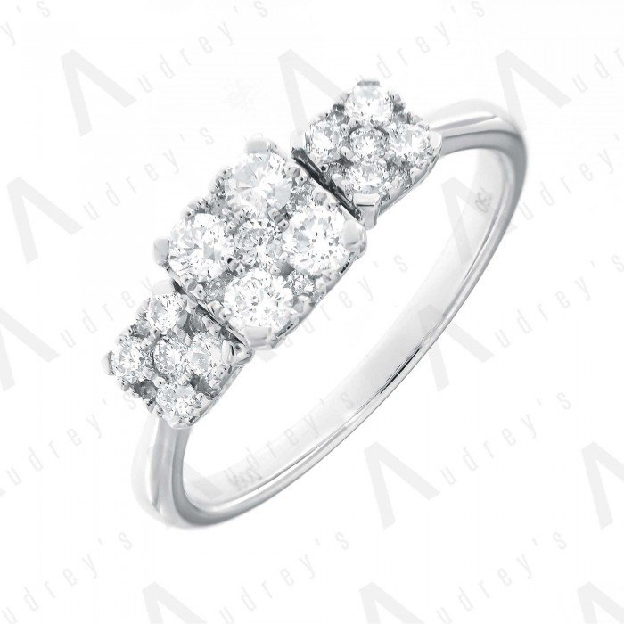 18 KARAT DIAMOND RING