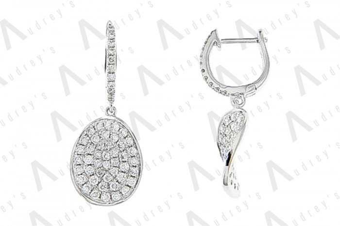 18 KARAT DIAMOND EARRING