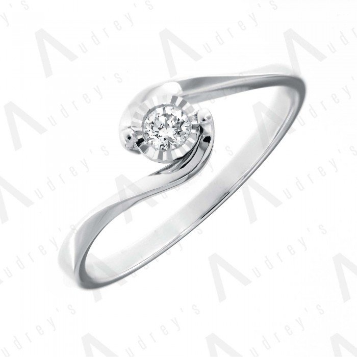 18 KARAT DIAMOND RING