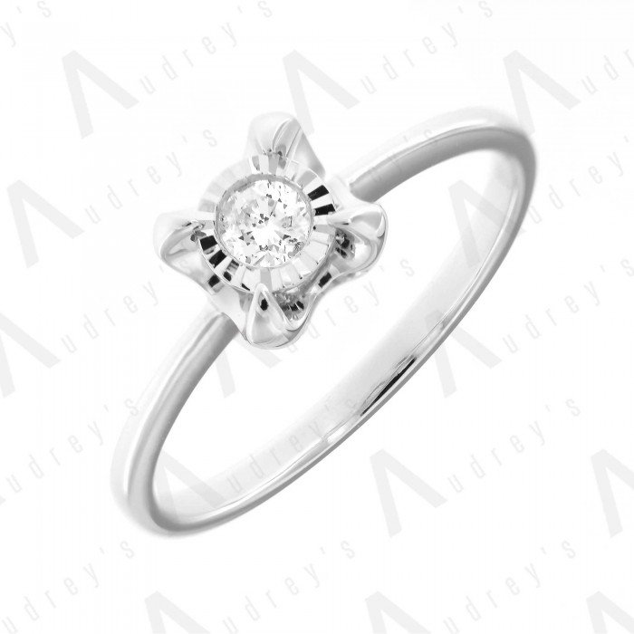 18 KARAT DIAMOND RING