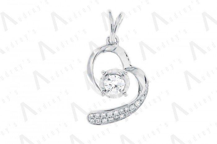 18 KARAT DIAMOND PENDANT