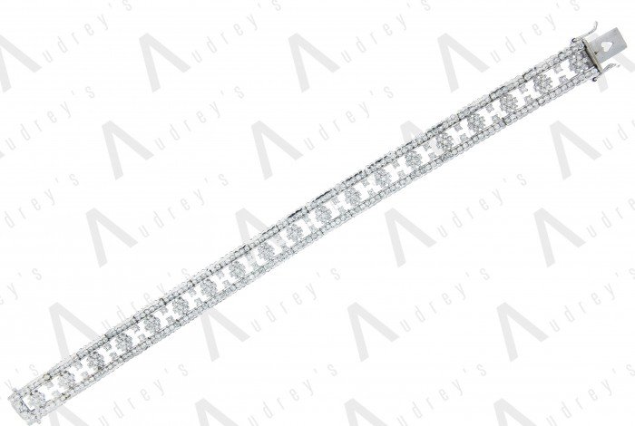 18 KARAT DIAMOND BRACELET