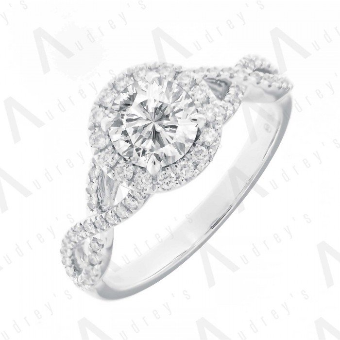 18 KARAT DIAMOND RING