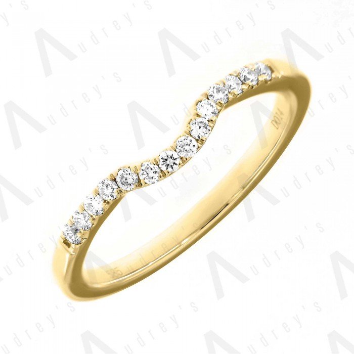 18 KARAT DIAMOND RING
