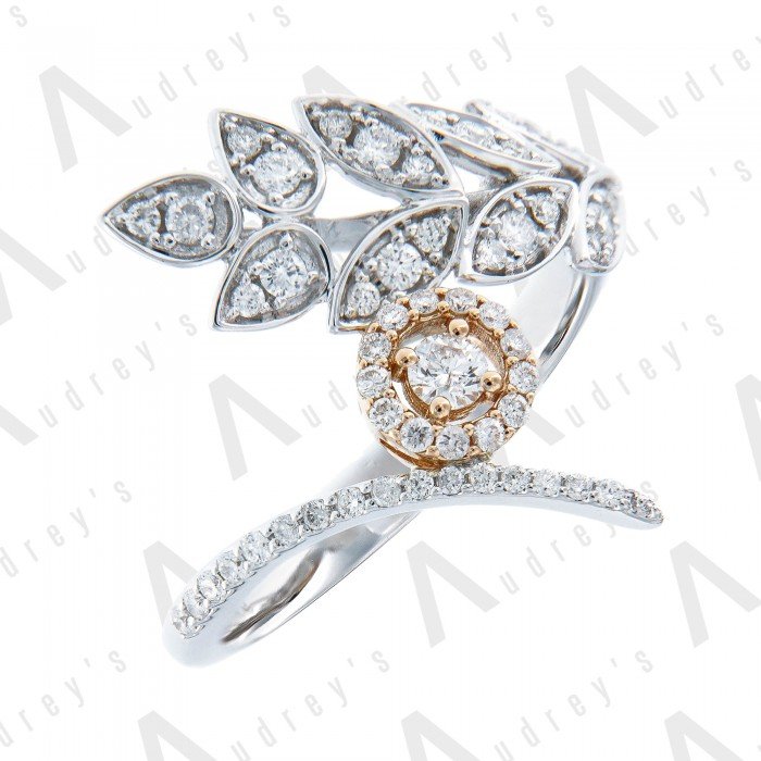18 KARAT DIAMOND RING