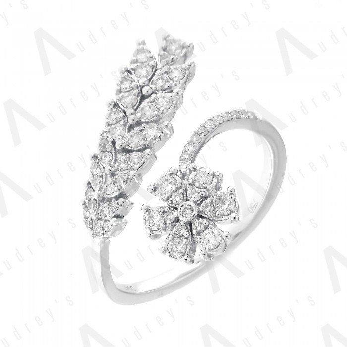 18 KARAT DIAMOND RING