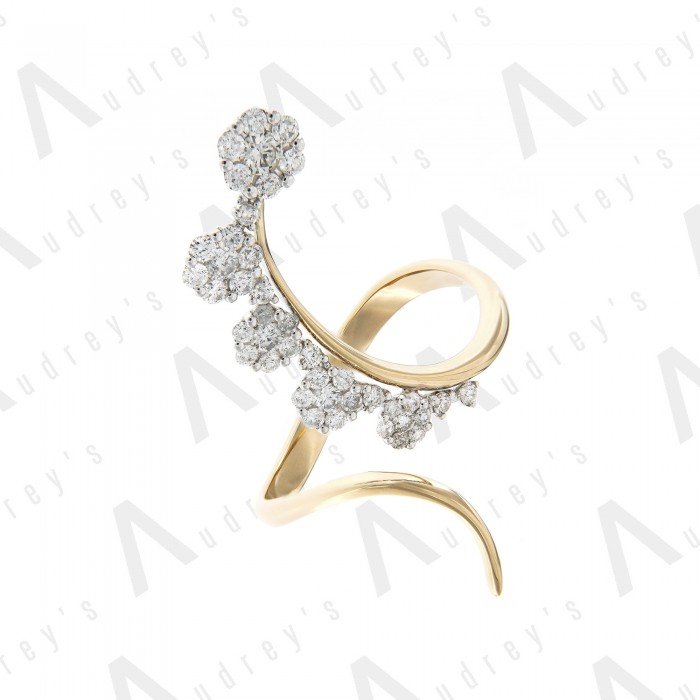 18 KARAT DIAMOND RING