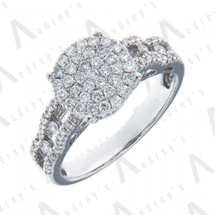 18 KARAT DIAMOND RING