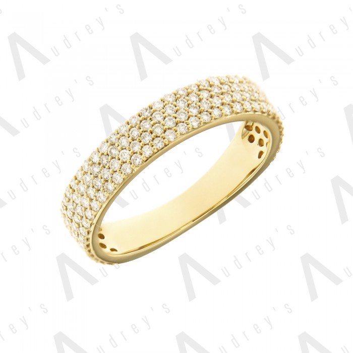 18 KARAT DIAMOND RING