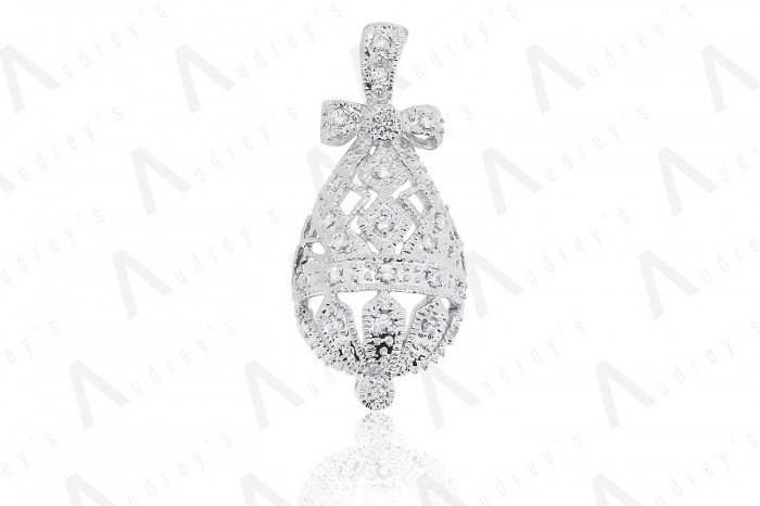 18K WHITE GOLD DIAMOND PENDANT