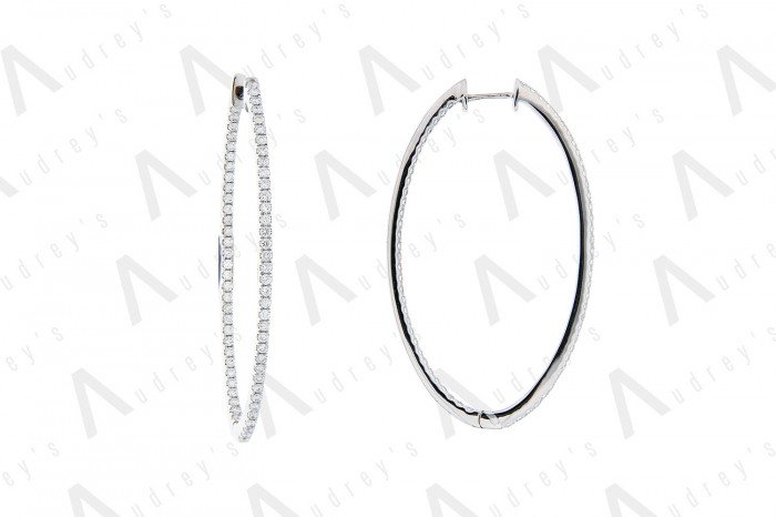 18 KARAT DIAMOND EARRING