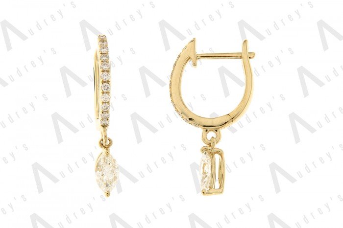 18 KARAT DIAMOND EARRING