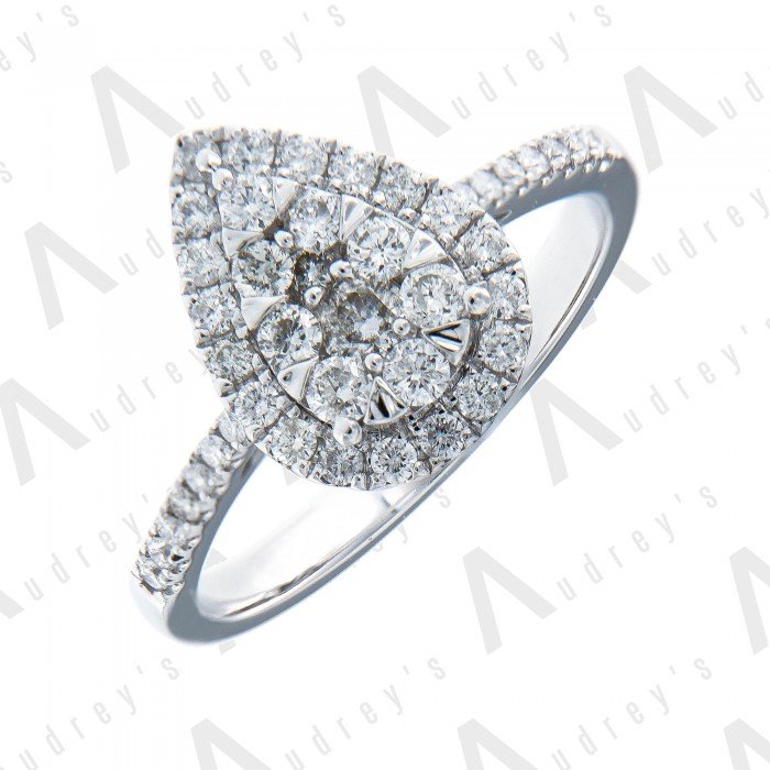 18K WHITE GOLD DIAMOND RING