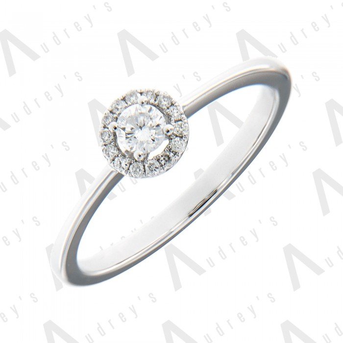 18 KARAT DIAMOND RING