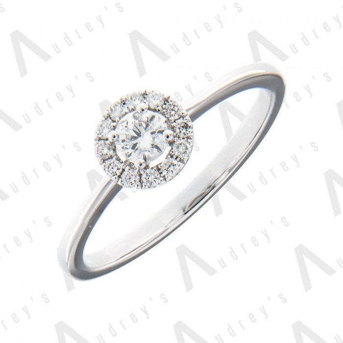18 KARAT DIAMOND RING