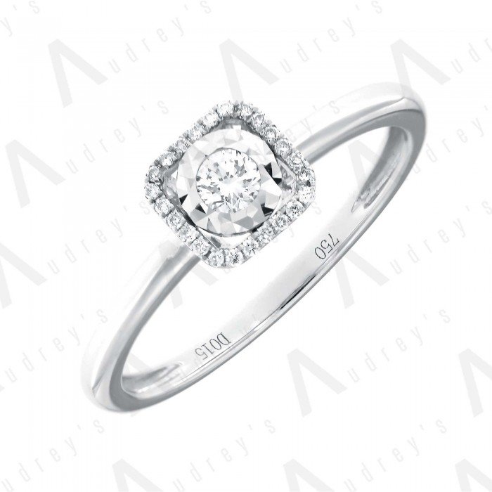 18 KARAT DIAMOND RING