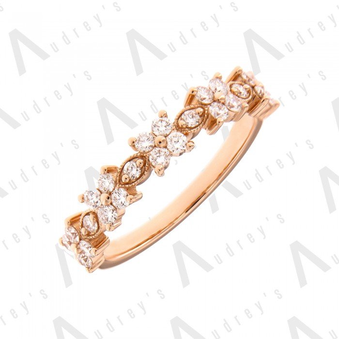 18 KARAT DIAMOND RING
