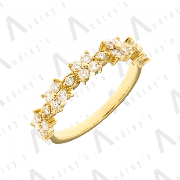 18 KARAT DIAMOND RING