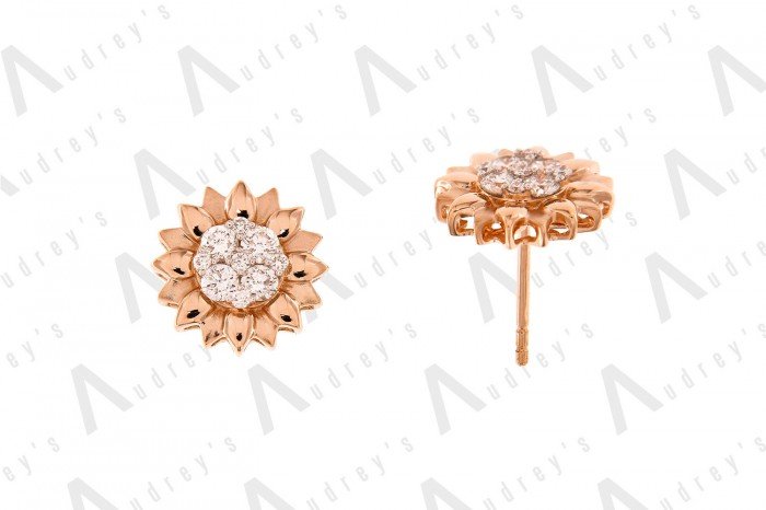 18 KARAT DIAMOND EARRING