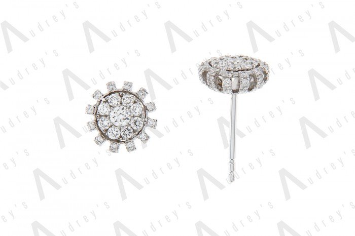 18 KARAT DIAMOND EARRING