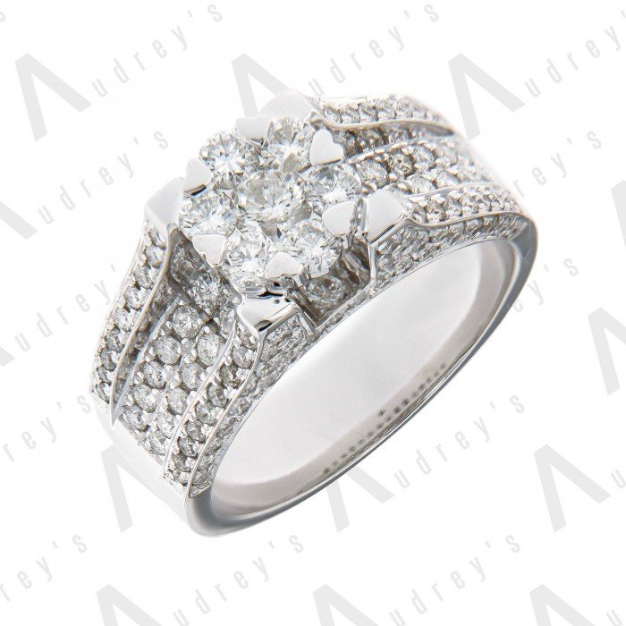 18 KARAT DIAMOND RING