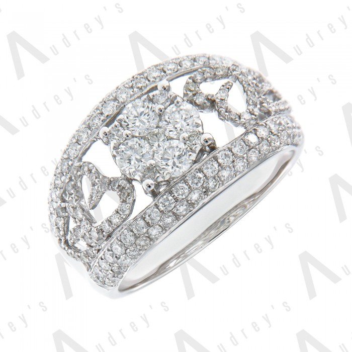 18 KARAT DIAMOND RING