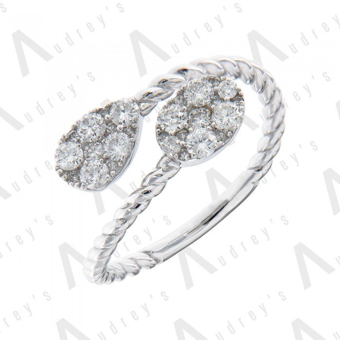 18 KARAT DIAMOND RING