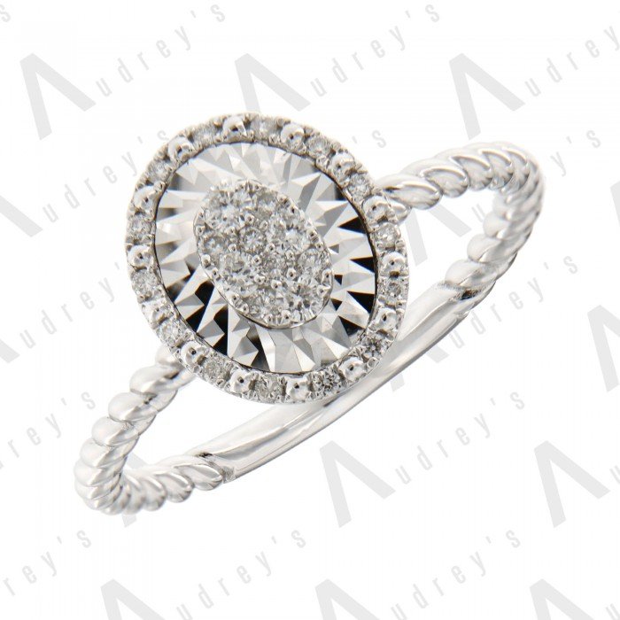 18 KARAT DIAMOND RING