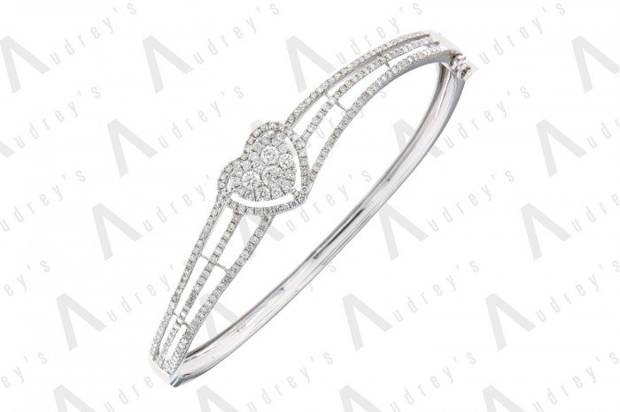 18 KARAT DIAMOND BANGLE