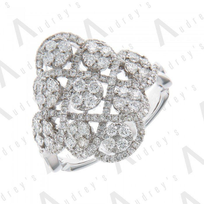 18 KARAT DIAMOND RING