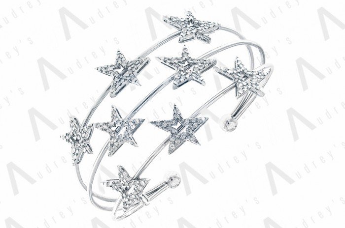 18 KARAT DIAMOND BANGLE