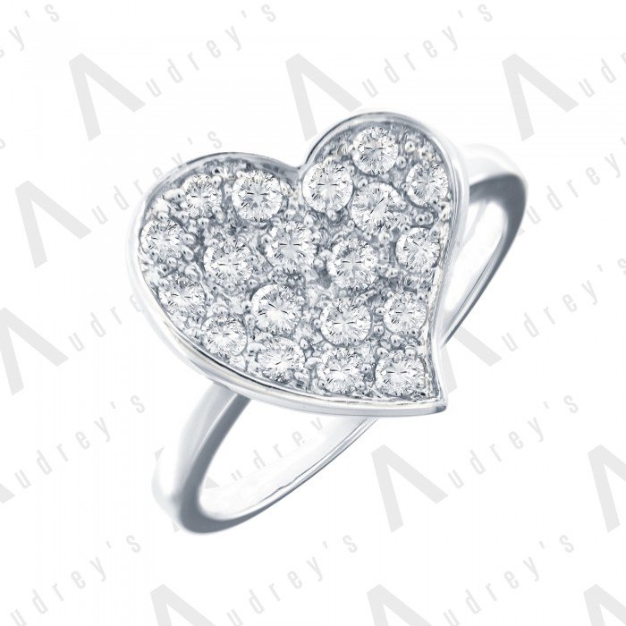 18 KARAT DIAMOND RING
