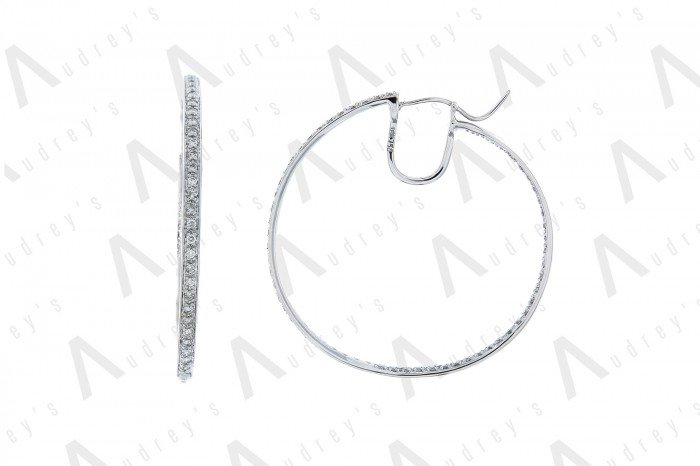 18 KARAT DIAMOND EARRING