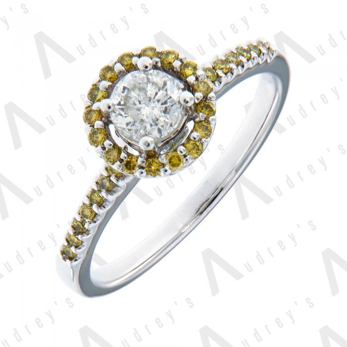 18 KARAT DIAMOND RING