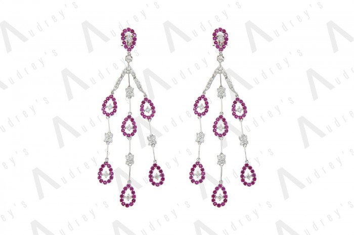 18 KARAT DIAMOND AND GEMSTONE EARRING